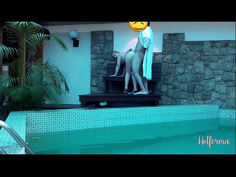 ❤️ 老板邀请女佣去泳池,却忍不住要来个热辣的 ️ Just porn﹏﹏